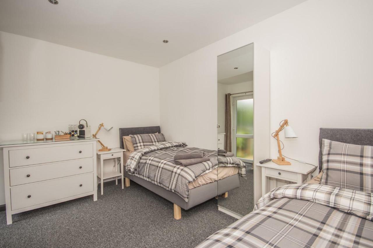 Featherbed Cottage Coventry Bagian luar foto