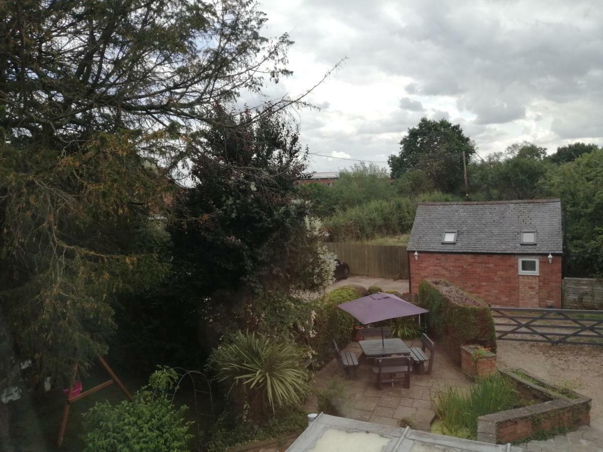Featherbed Cottage Coventry Bagian luar foto